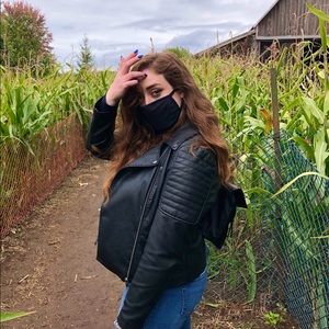 Meet your Posher, Bronwen